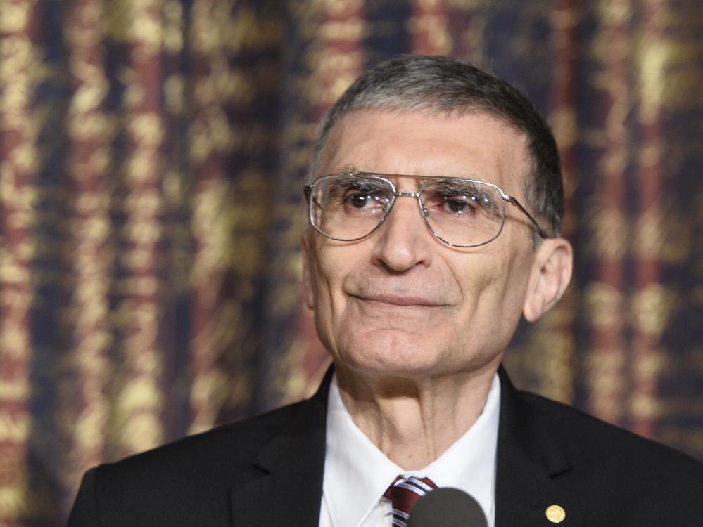 Nobel ödüllü bilim insanı Aziz Sancar’a KKTC vatandaşlığı verildi