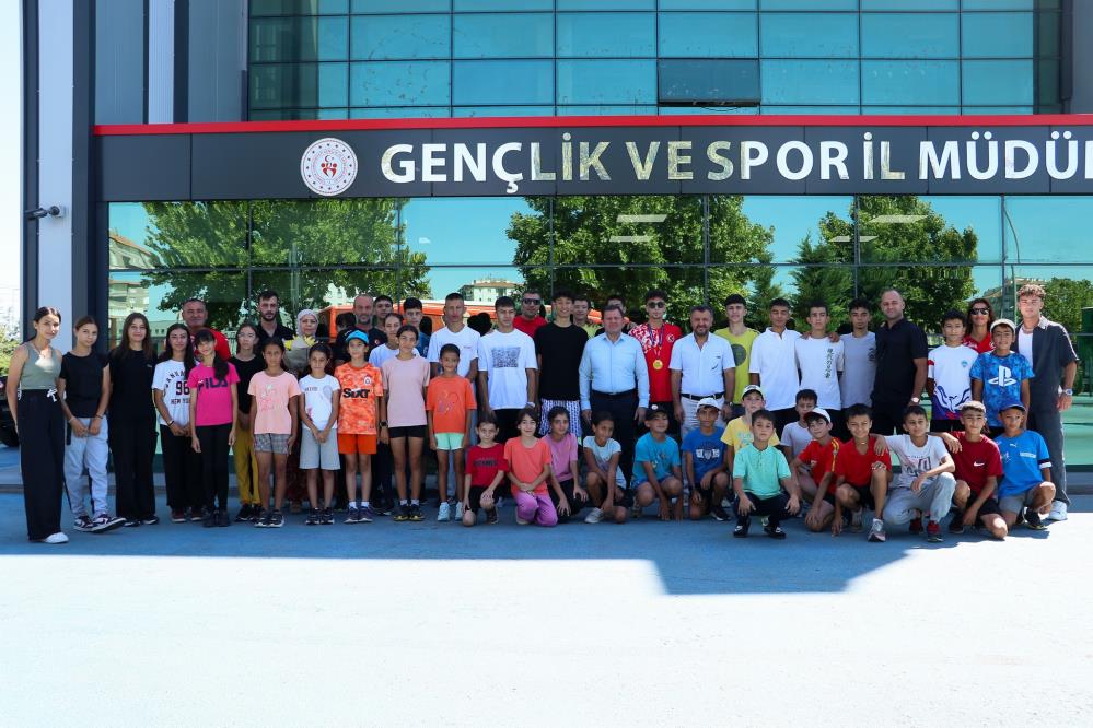 Şampiyona Kayseri’de Coşkulu Karşılama