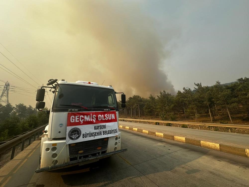 Büyükşehir’den Mersin’deki Yangına Destek