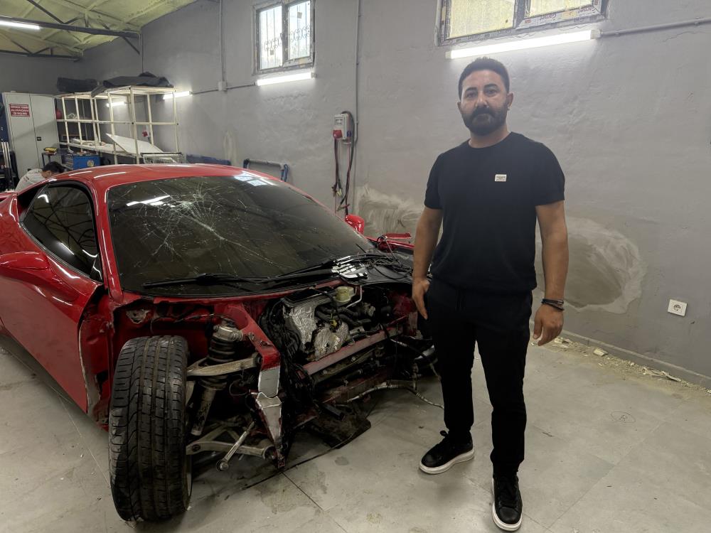 17 Milyon Liralık Ferrari Kazasını Yapan Usta Konuştu