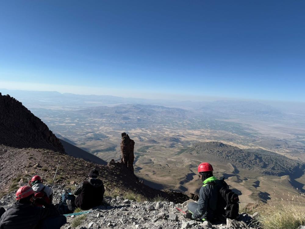 Erciyes’in Zirvesinden Göz Kamaştıran Görüntüler