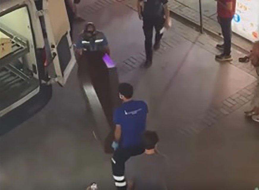 Günlerdir Kayıptı, Cesedi Apartman Boşluğunda Bulundu