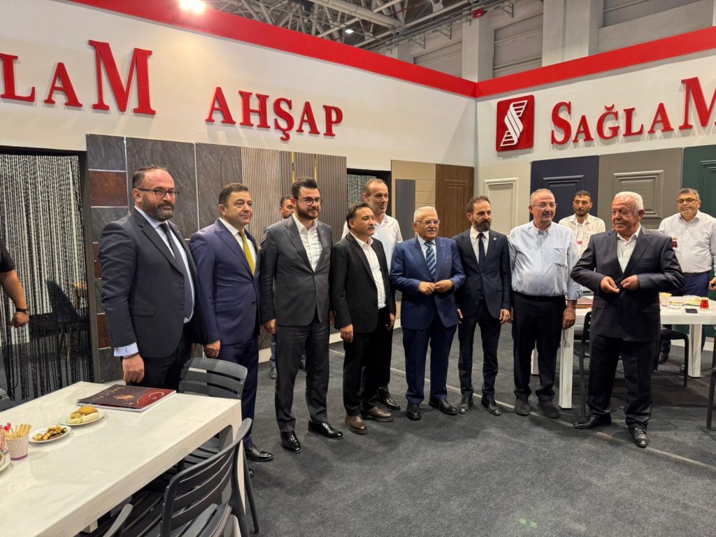 Sağlam ahşap ve kaplama göz dolduruyor