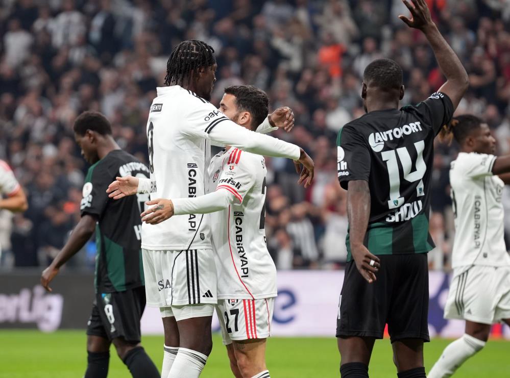 Rafa Silva gollerine devam ediyor
