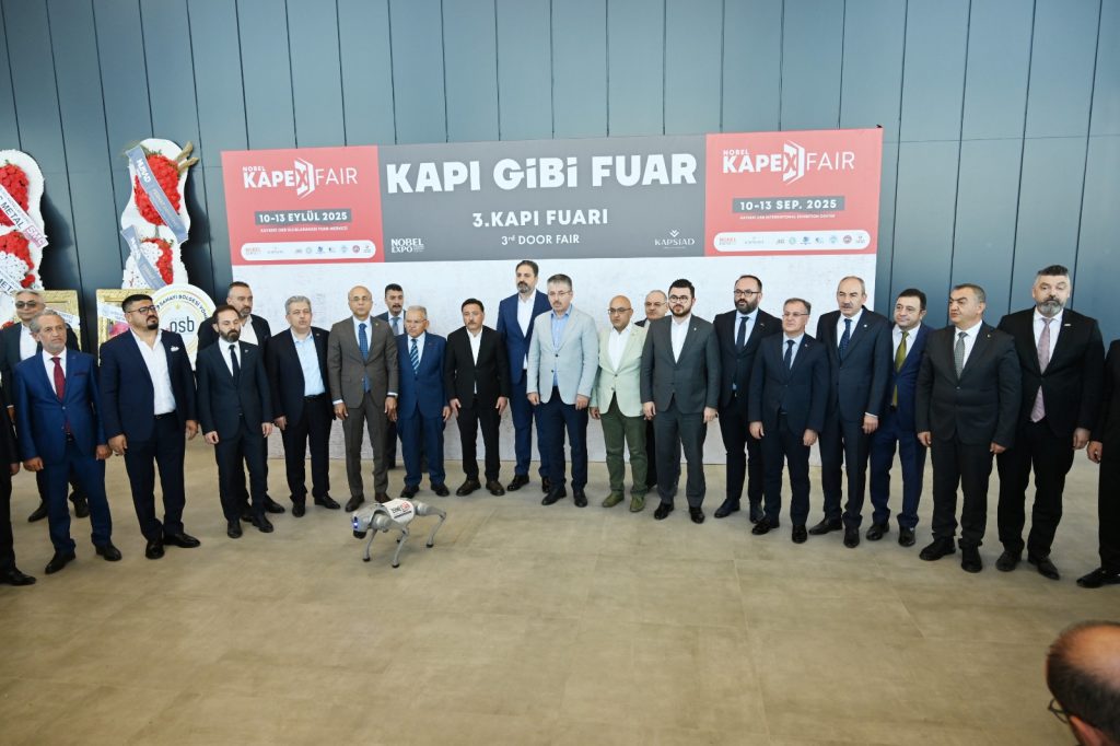 OSB Başkanı Yalçın fuar açılışına katıldı