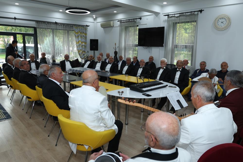 Ulu Çınarlar Yaşlı Yaşam ve Dayanışma Merkezi’ne Hollandalı akademisyenlerden ziyaret