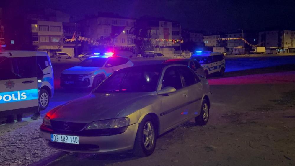 Ehliyetsiz sürücü polisten kaçamadı