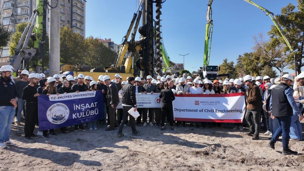 Büyükşehir, şantiyelerinin kapılarını üniversite öğrencilere açarak eğitime katkı sundu