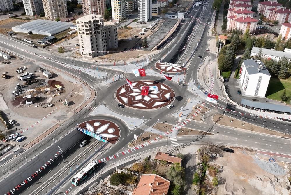 Büyükkılıç’tan ulaşımda dev proje: 29 Ekim Katlı Kavşağı hizmete açıldı