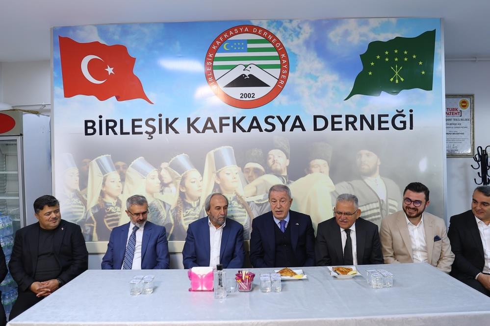Akar ve Büyükkılıç’tan ‘birlik, dayanışma, eğitim’ odaklı ziyaretler