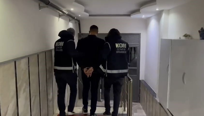 İzmir’de suç örgütüne operasyon: 14 gözaltı