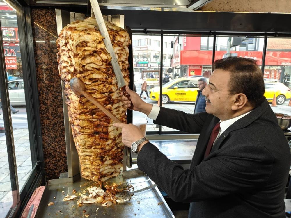 Ucuz yemek zehirlenmelere yol açıyor