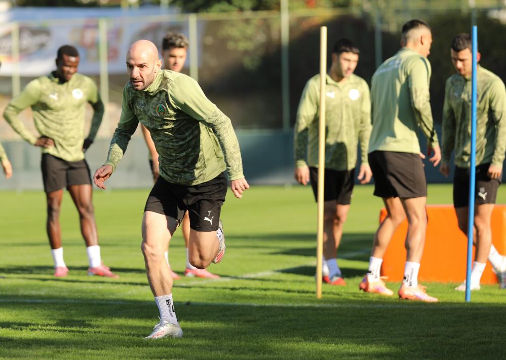 Alanyaspor, Kayserispor maçı hazırlıklarını tamamladı