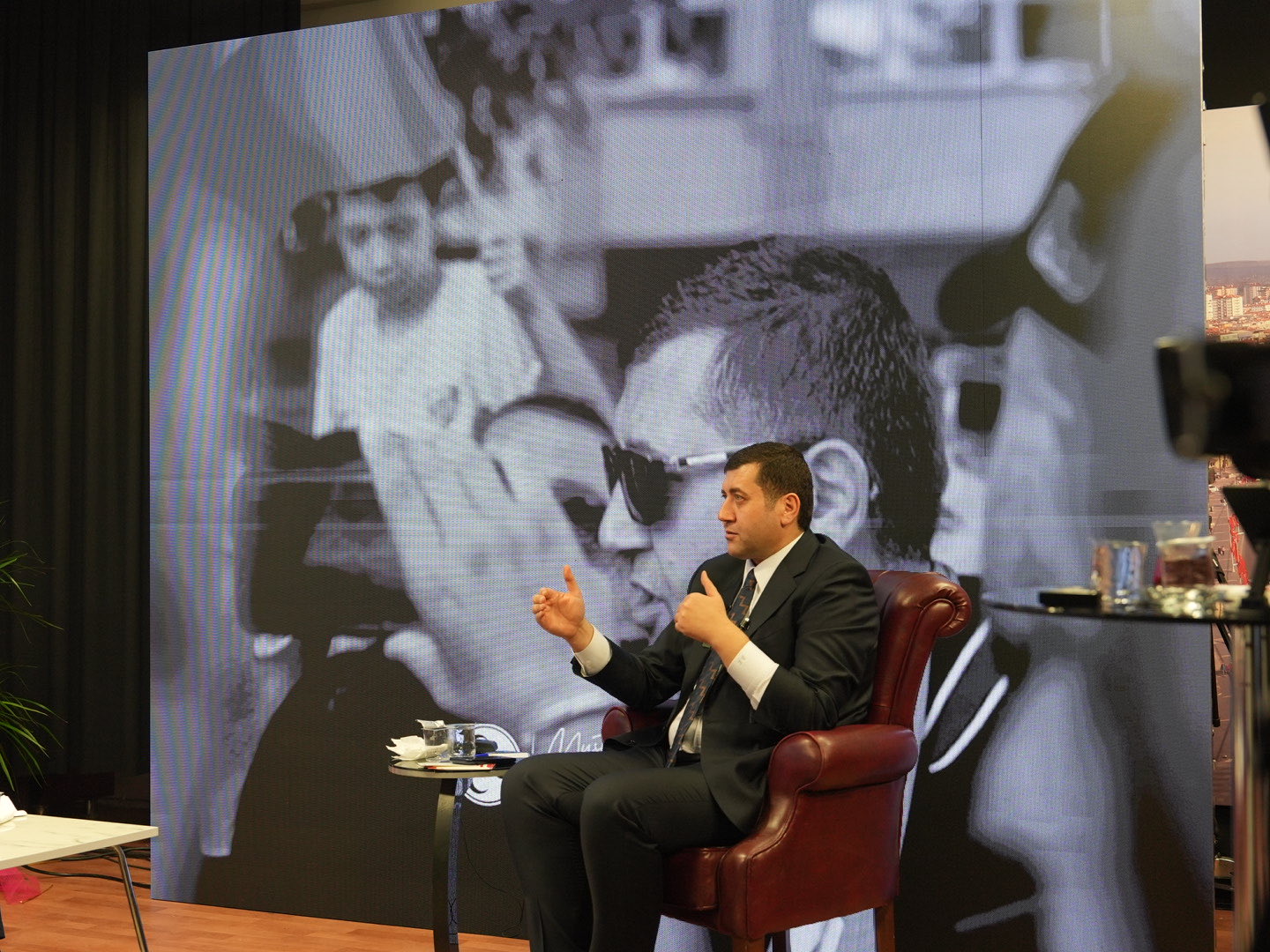 MHP’li Baki Ersoy’un ortak canlı yayını 2 milyon 250 bin görüntüleme aldı