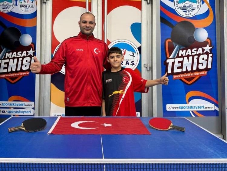 Kayserili sporcu, Masa Tenisi Millî Takımı’na çağrıldı