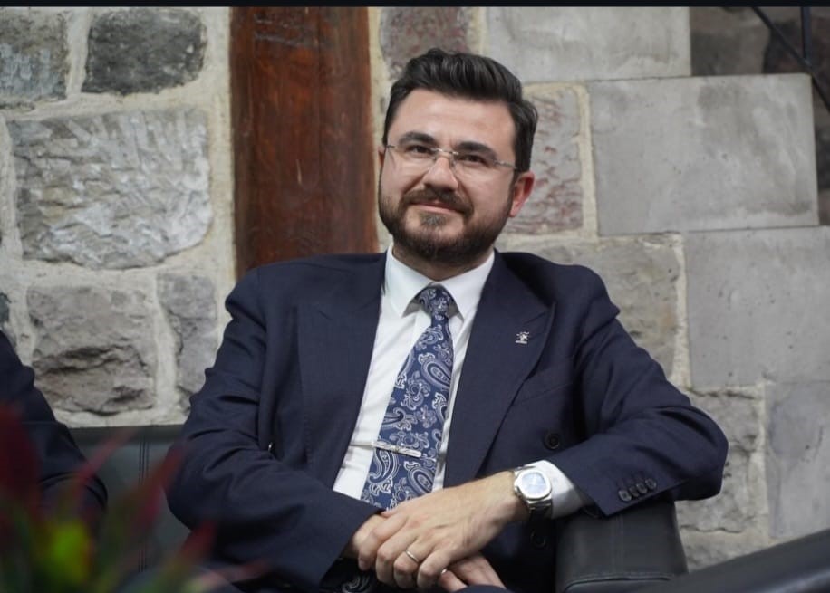 AK Parti’li Okandan’dan 1’inci yıl paylaşımı