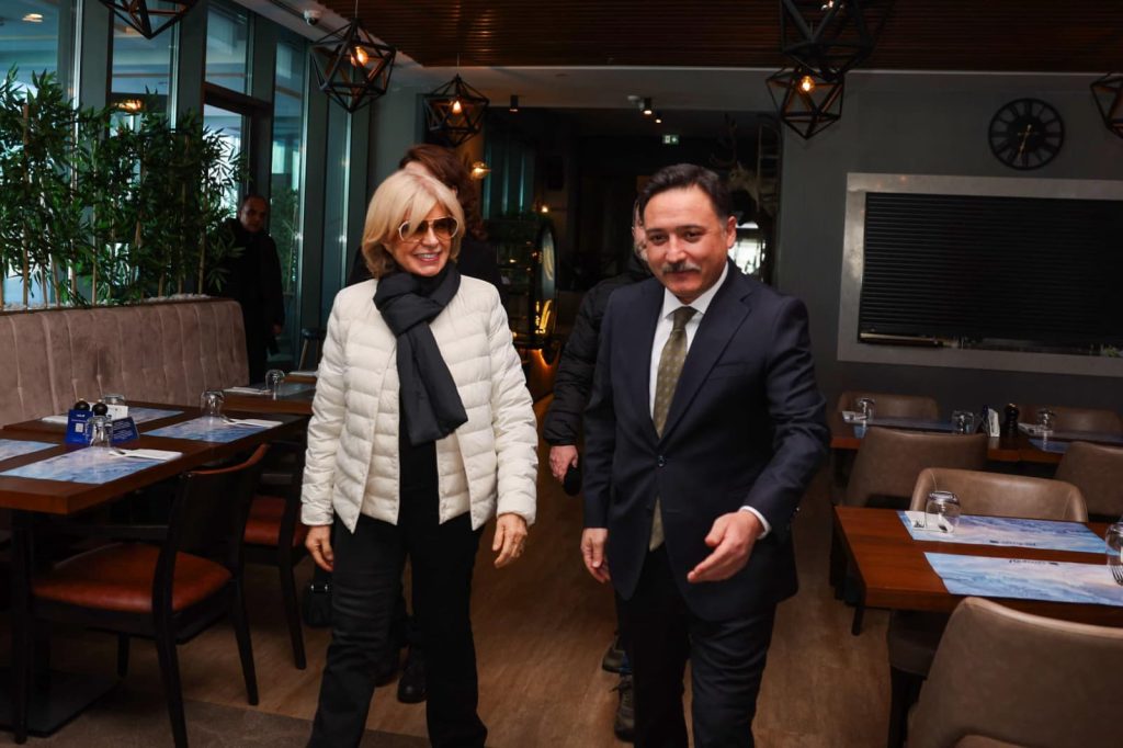 Vali Çiçek, Tansu Çiller ile Erciyes’te bir araya geldi