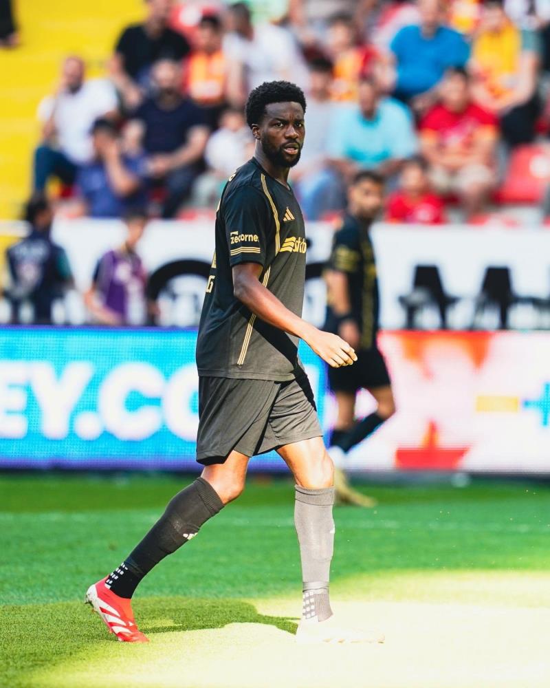Kayserispor Gideon Jung ile yollarını ayırdı