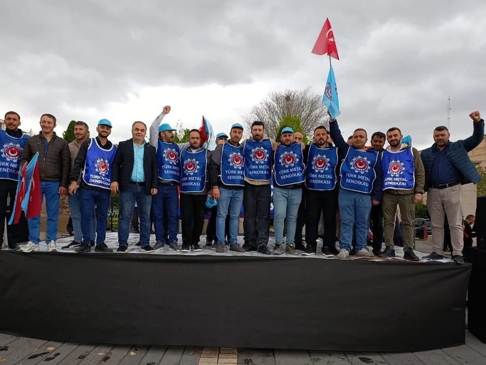 Metal işçilerinde sözleşme sevinci