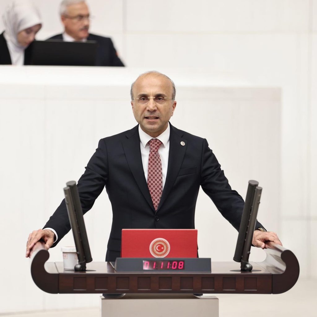 CHP’li Aşkın Genç: Kim yaparsa yapsın, Kayseri’ye faydalı her adımı destekleriz