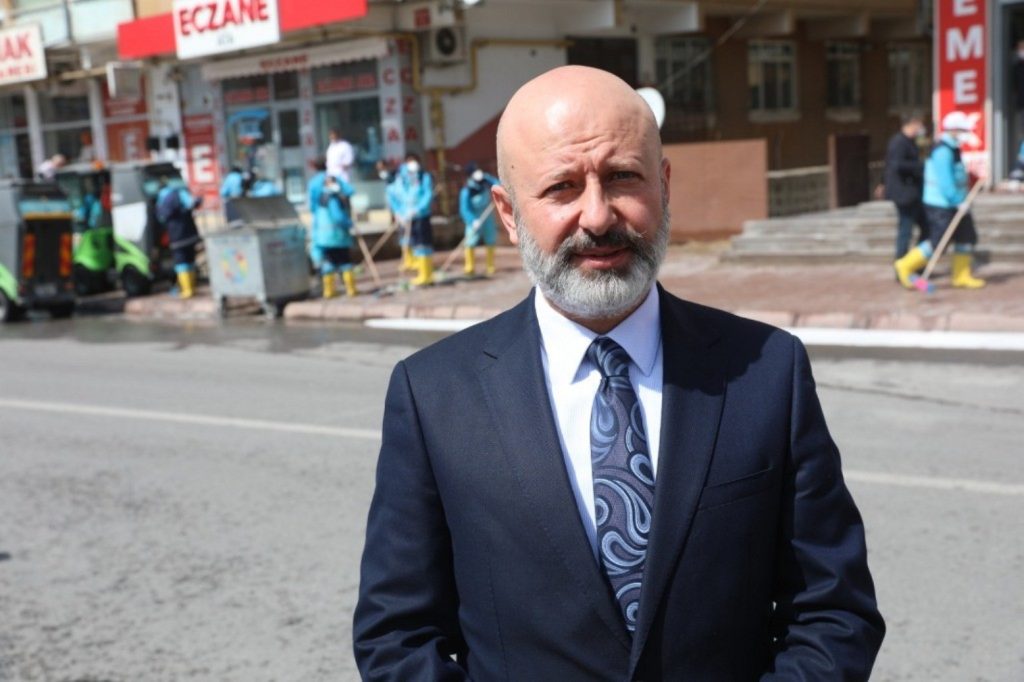 Kocasinan’da bahar mevsimiyle birlikte temizlik çalışmalarında yoğunluk