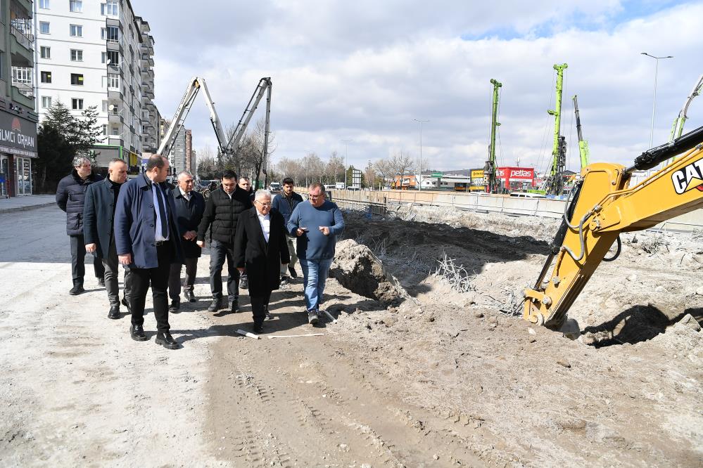 Başkan Büyükkılıç, 300 milyon TL’lik katlı kavşak projesini yerinde inceledi