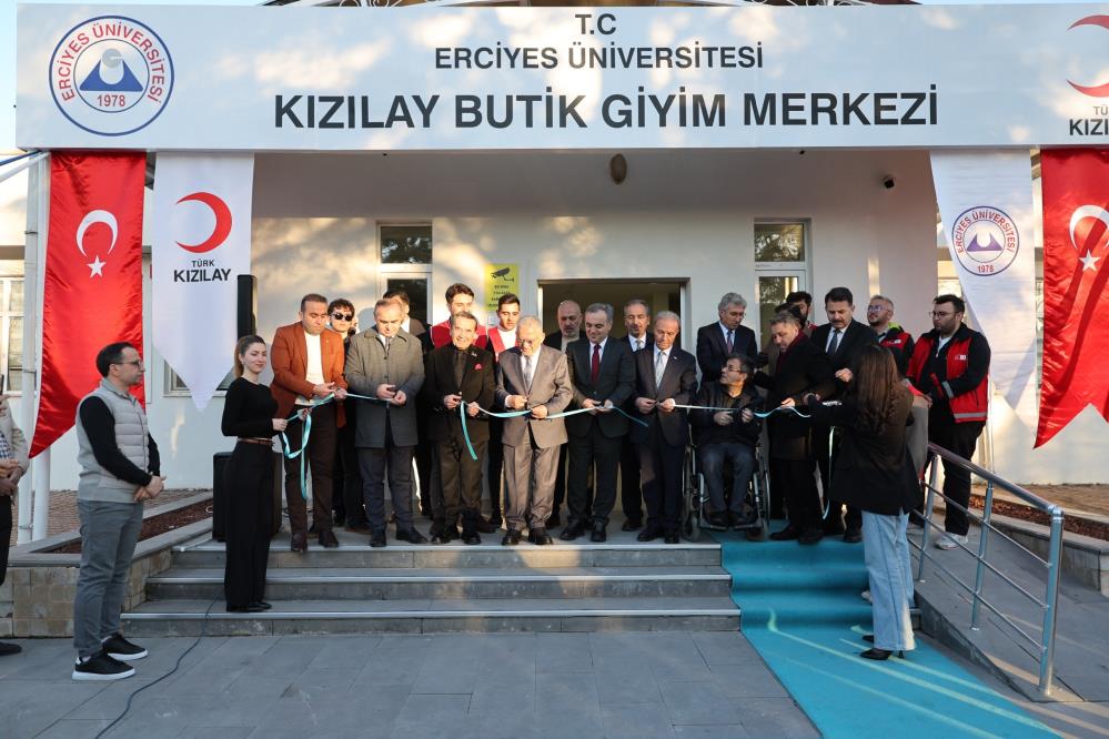 ERÜ’ye Kızılay Butik Giyim Merkezi açıldı