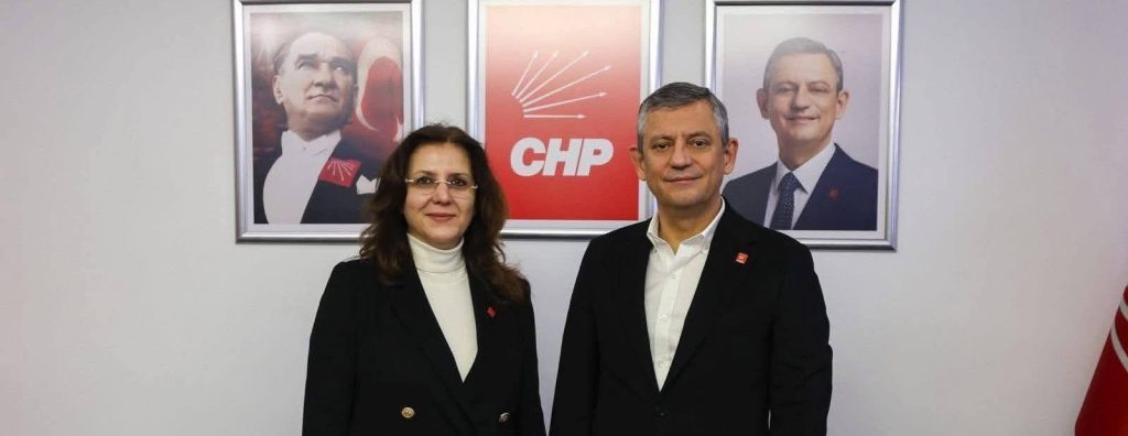 CHP’de İl Başkanı Ümit Özer istifa etti
