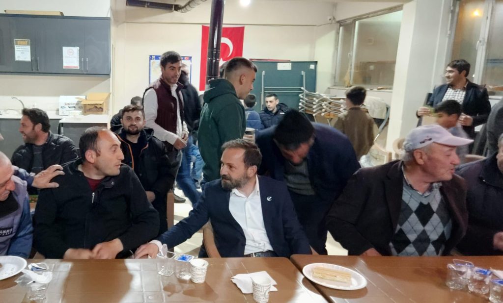 Ali Özcan: 17 belediyeyi de istiyoruz!