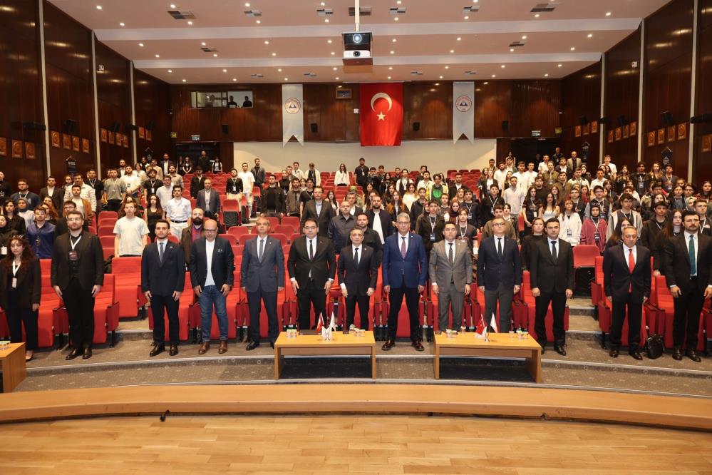 ERÜ’de ‘Zirve IEEE’ düzenlendi