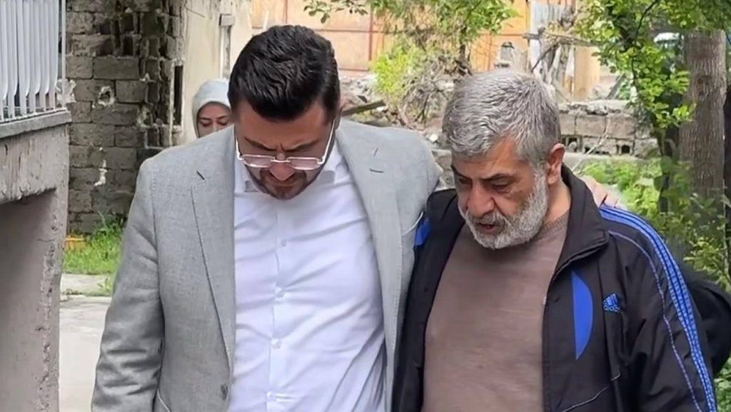 AK Parti Kayseri Teşkilatından 30 Günde 14 Bin 526 Haneye Ziyaret