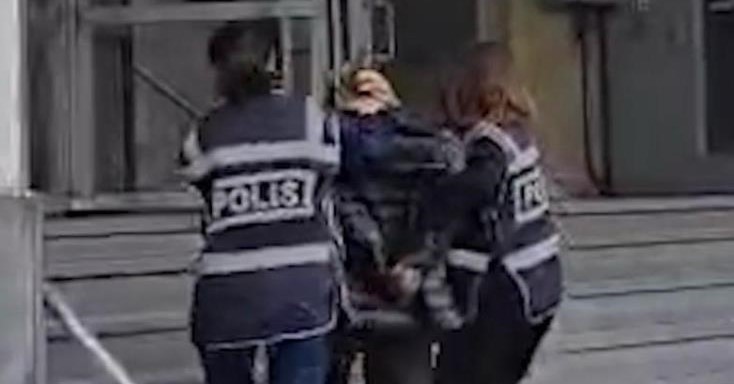 Kayseri’de ‘hırsızlık’ suçundan kesinleşmiş hapis cezasıyla aranan 3 kadın yakalandı