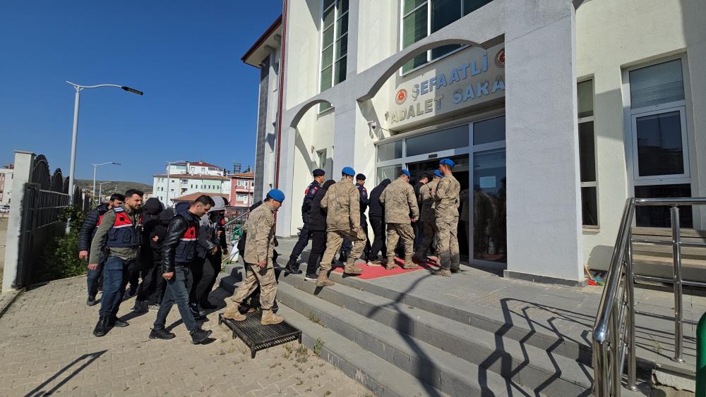 Yozgat merkezli 9 ilde dolandırıcılık operasyonu: 980 milyon lira hesap hareketliliği tespit edildi