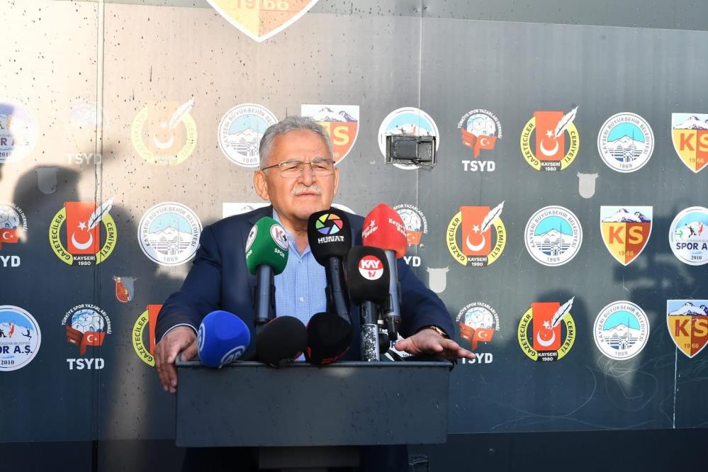 Kayserispor Onursal Başkanı Büyükkılıç: “Kayserispor bu şehrin değeridir”