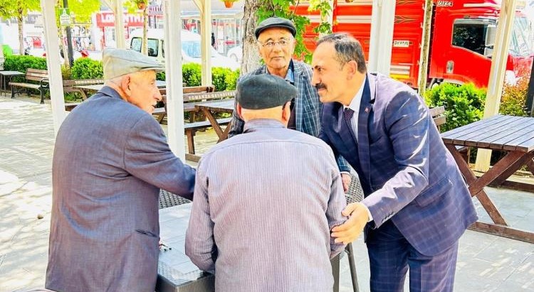 Avşar Aslan Tomarzalılarla bayramlaştı