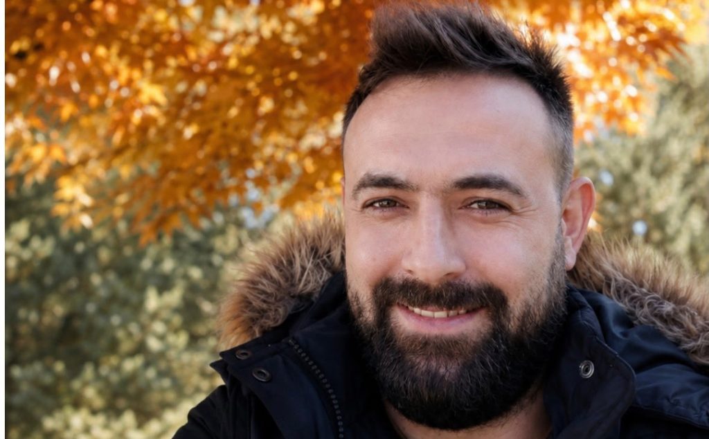 2 Gün Önce Parkta Bıçaklanmıştı; Yaşam Mücadelesini Kaybetti
