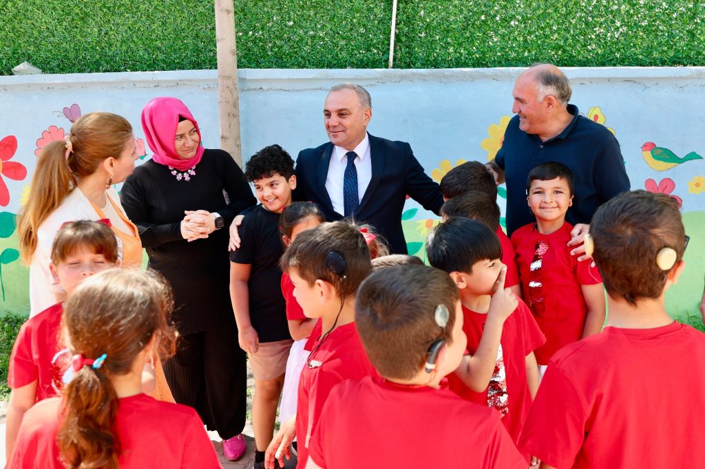 Rektör Prof. Dr.  Fatih Altun’dan Özel Öğrencilere Ziyaret