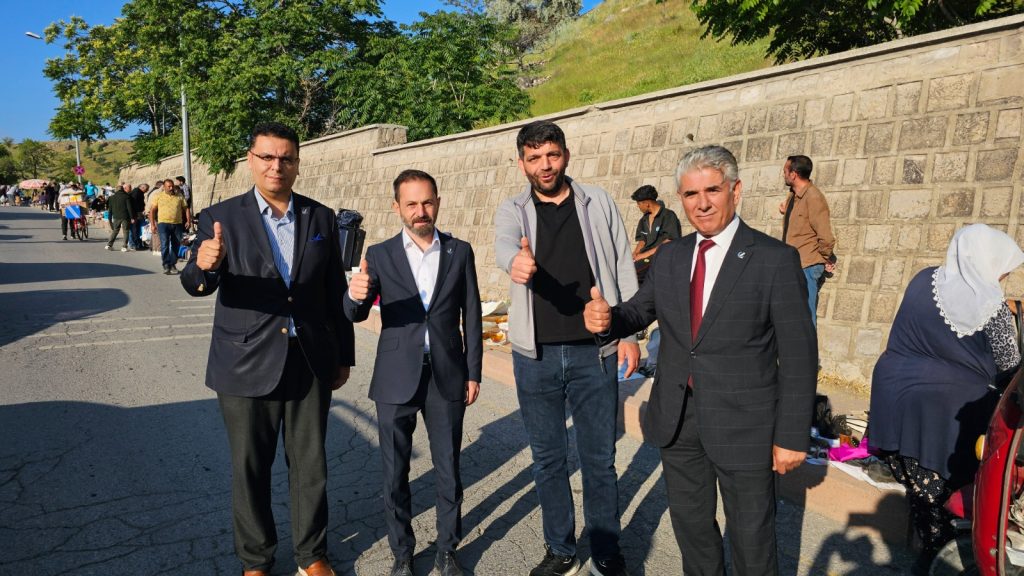 Ali Özcan: Hayatın Gerçek Gündemi Bitpazarı’nda
