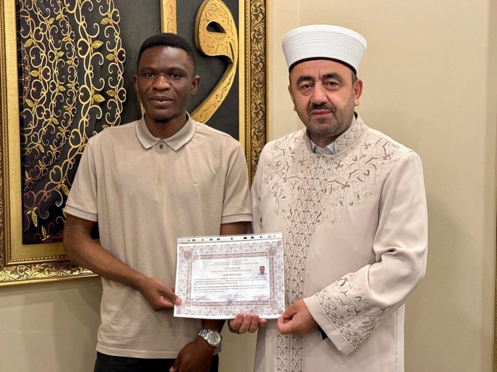 Kayseri’de Zambiyalı Dominic Singoma Müslüman oldu