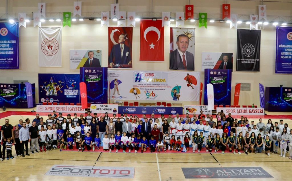 Yaz Spor Okulları 33 branşta kapılarını açtı
