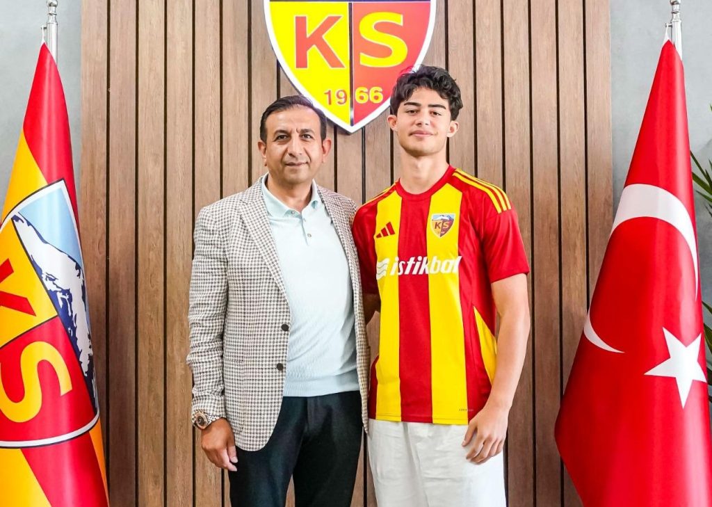 Kayserispor, Kayra Cihan ile 3 yıllık sözleşme imzaladı