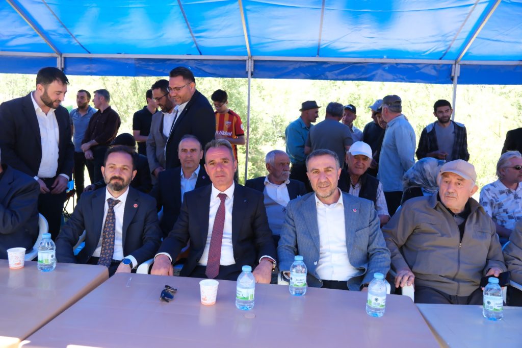 Fettahdere’de 13. Yayla Şenliği yoğun katılımla düzenlendi