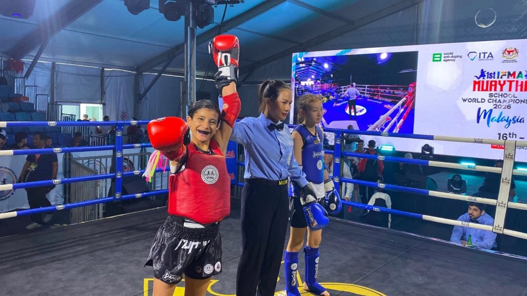 ERVA sporcusu Kayserili Muay Thai sporcusu Ayşegül Açık Dünya Şampiyonu Oldu