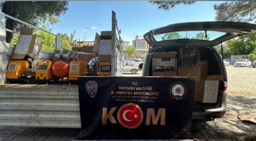 Kaçak sigara operasyonunda 1 milyon 50 bin adet makaron ele geçirildi