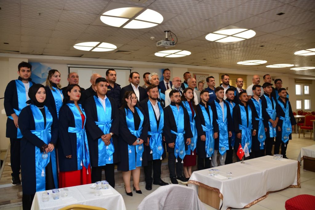 Kayseri Üniversitesi Yahyalı MYO’da Mezuniyet ve Şed Kuşanma Töreni Düzenlendi