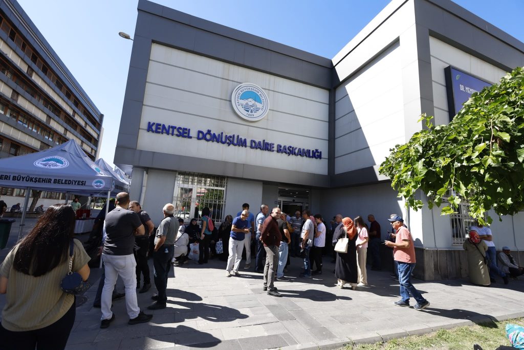 Sahabiye Kentsel Dönüşüm Projesi 3. Uygulama Etabında uzlaşma görüşmeleri başarıyla tamamlandı