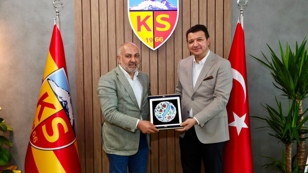 Mahmut Arıkan’dan Kayserispor yönetimine hayırlı olsun ziyareti