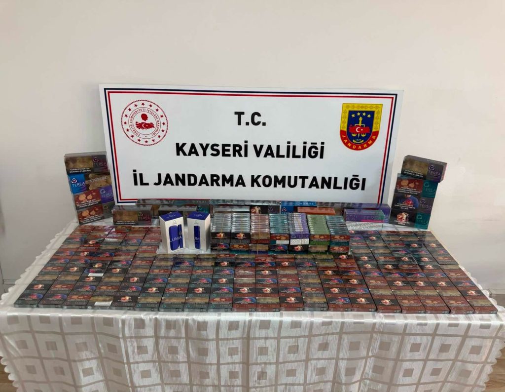 Kayseri’de 10 bin adet kaçak elektronik sigara kartuşu ele geçirildi
