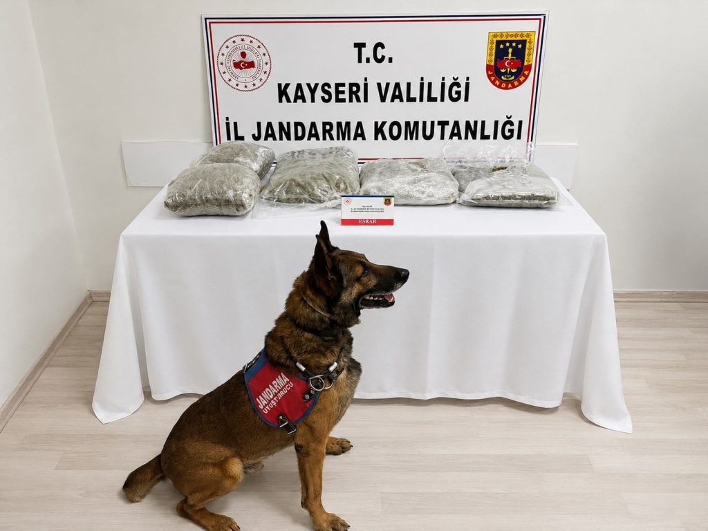 5 kilogram uyuşturucu ile yakalanan şüphelinin CHP’li meclis üyesi olduğu ortaya çıktı
