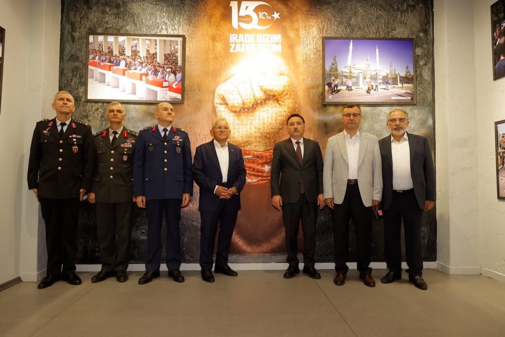 Başkan Büyükkılıç: Bu millet esareti kabul etmez, bayrağını yere düşürmez, ezanını susturmaz
